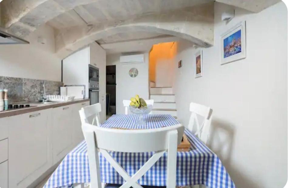 Amelie - Charming Townhouse In The Heart Of Rabat Villa Exteriör bild