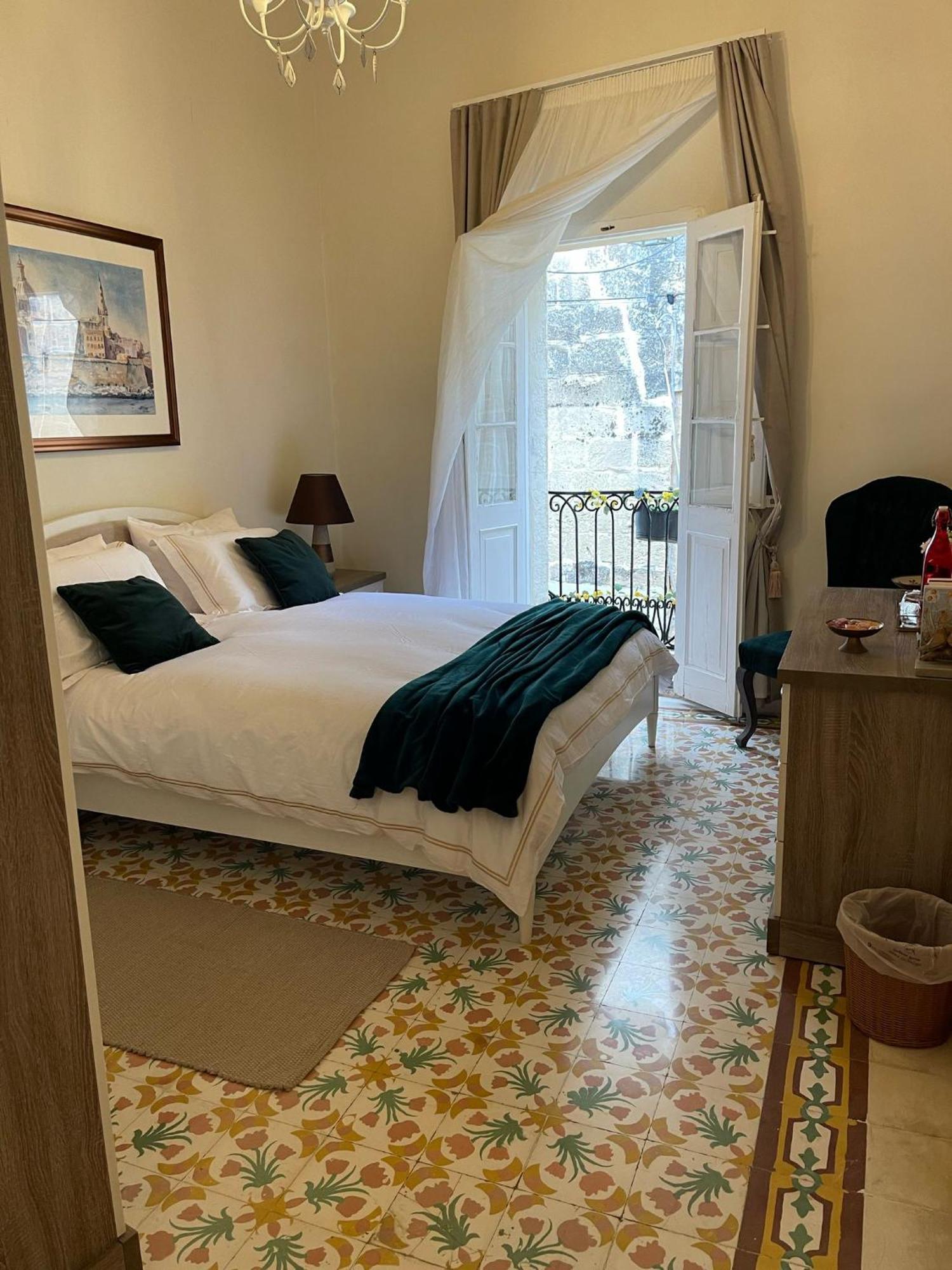 Amelie - Charming Townhouse In The Heart Of Rabat Villa Exteriör bild